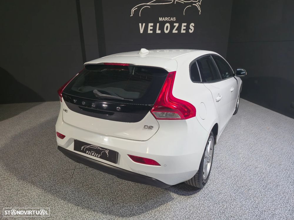 Volvo V40 2.0 D2 Kinetic - 13