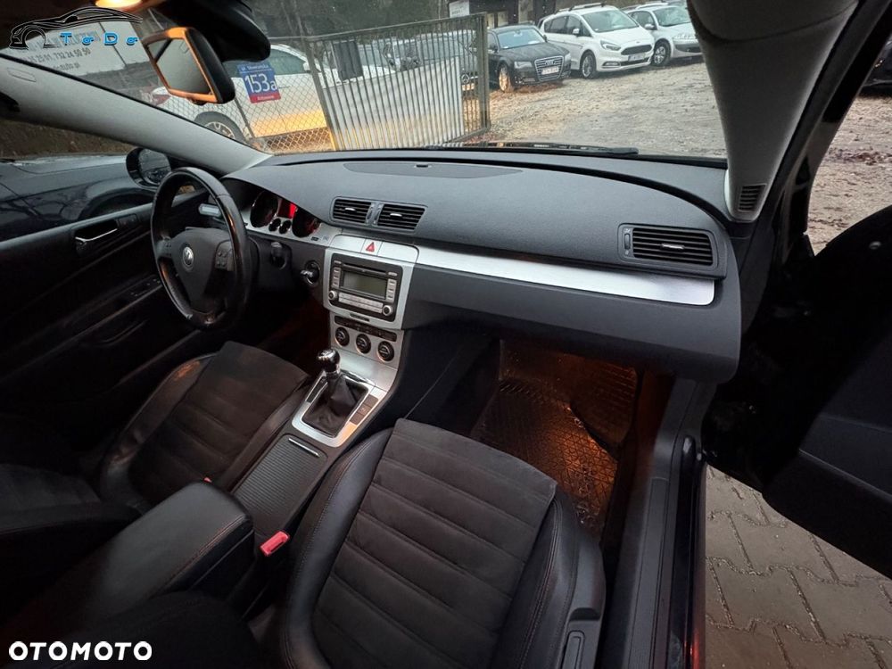 Volkswagen Passat Variant 2.0 TDI 4Mot Highline - 27