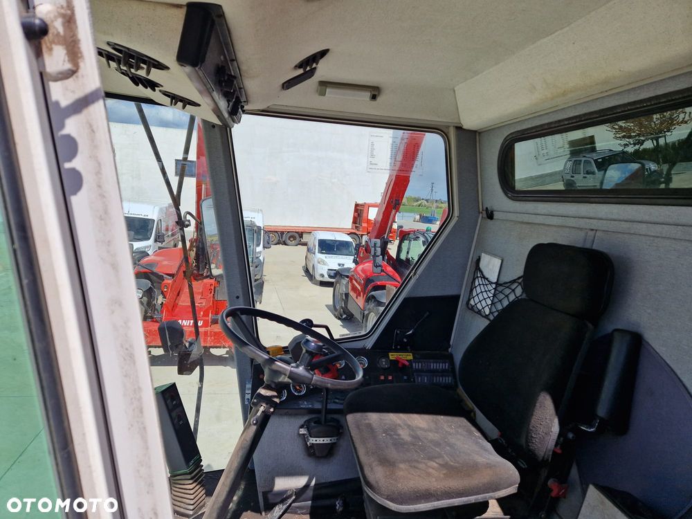 Massey Ferguson 28 P593 - 28