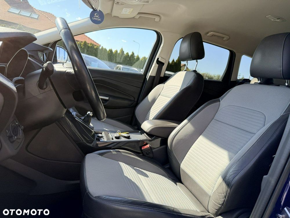 Ford Kuga 2.0 TDCi 4x2 Titanium - 27