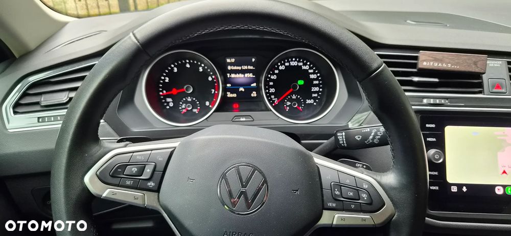 Volkswagen Tiguan - 9