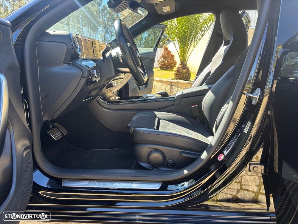 Mercedes-Benz A 250 e 8G-DCT AMG Line - 11