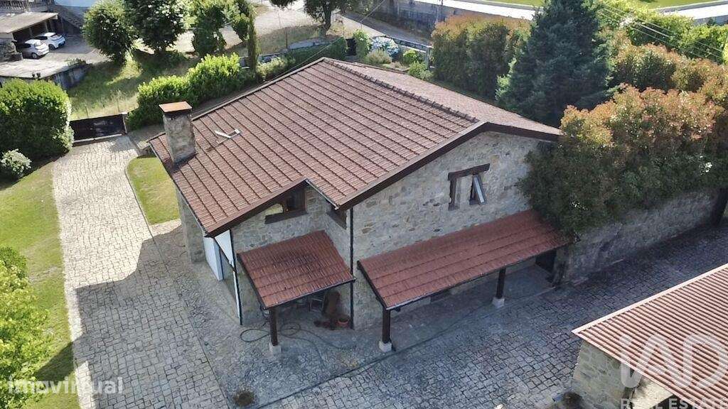 Moradia isolada T4 em São Pedro do Sul, Várzea e Baiões de 223 m2 - Grande imagem: 4/40