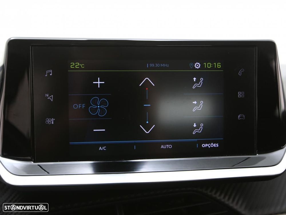 Peugeot e-2008 50 kWh Active - 24