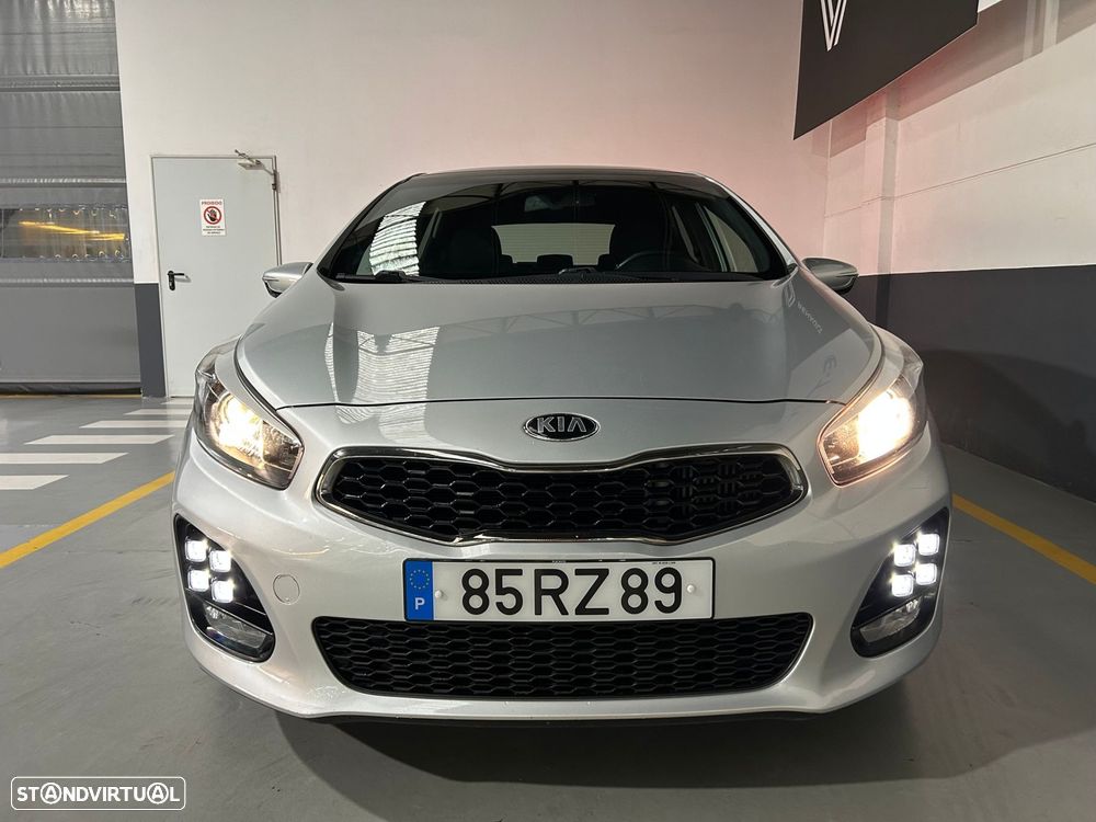 Kia Ceed 1.6 CRDi GT Line - 3