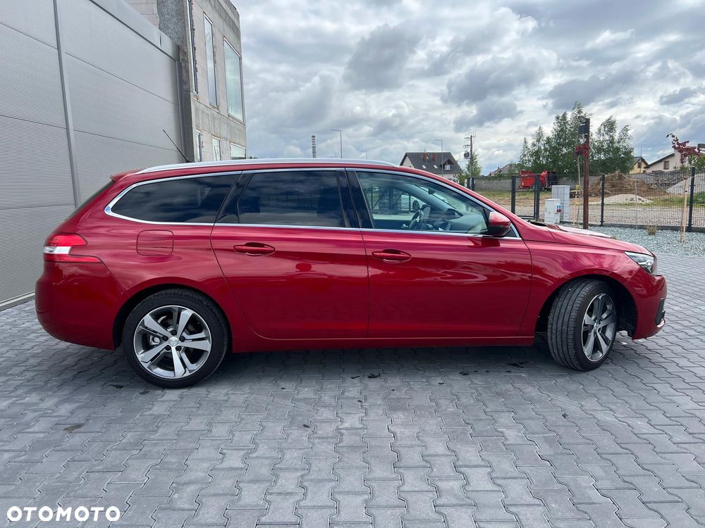 Peugeot 308 SW PureTech 130 GPF Stop & Start Allure Pack - 11