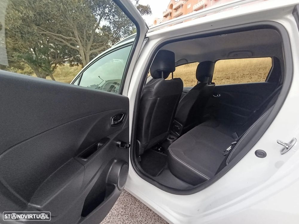 Renault Clio Sport Tourer 1.5 dCi Dynamique S - 25