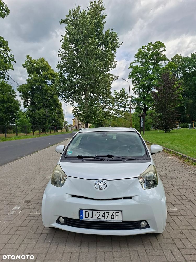 Toyota iQ 1.0 - 4