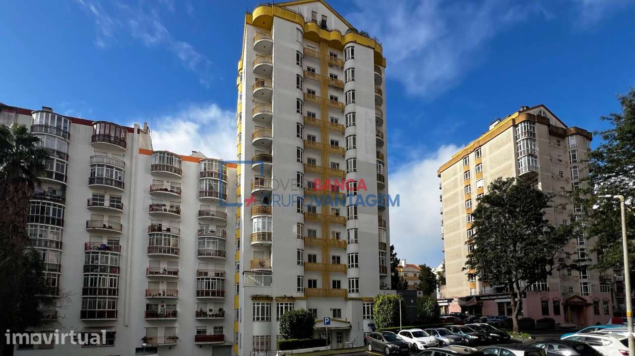 Apartamento T3 com 113 m² na Tapada das Mercês | AlgueirãoMem Marti... - Grande imagem: 2/25