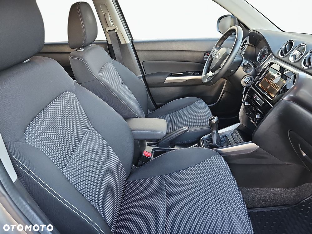 Suzuki Vitara 1.0 Boosterjet Premium 2WD - 14