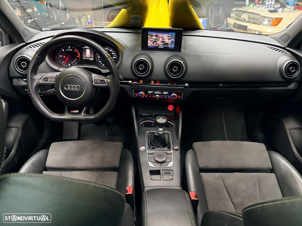 Audi A3 Sportback 2.0 TDI S line Sport Pack - 6