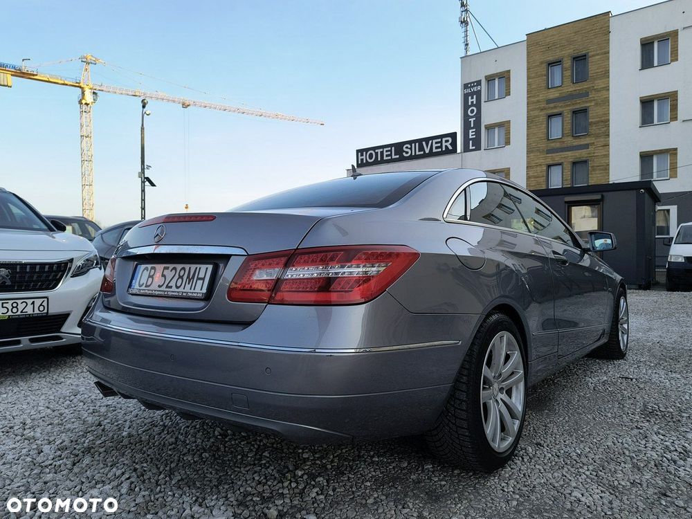 Mercedes-Benz Klasa E 250 BlueEFFICIENCY 7G-TRONIC - 34