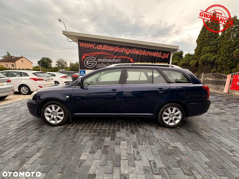 Toyota Avensis - 4