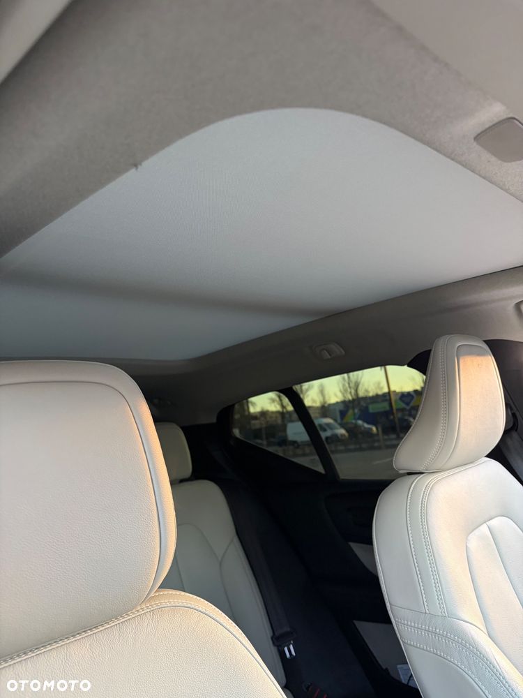 Volvo XC 40 T5 AWD Momentum - 19