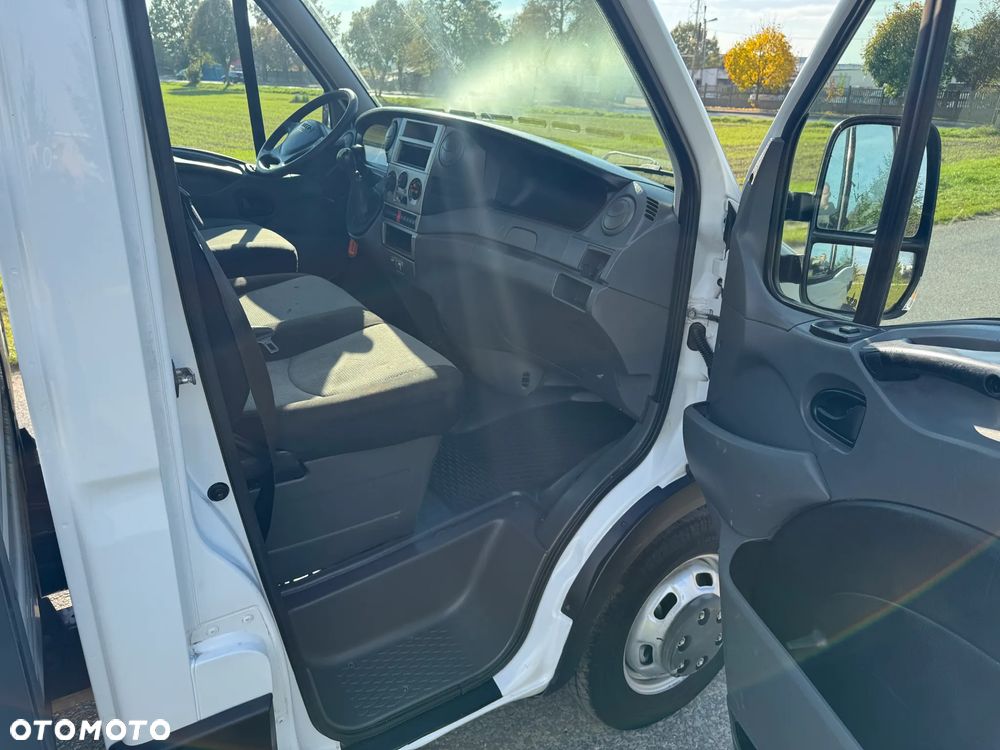 Iveco 35C15 * 3.0 / 150KM * Skrzyniowe * Rozstaw osi: 3.75 * Rama do zabudowy * - 28