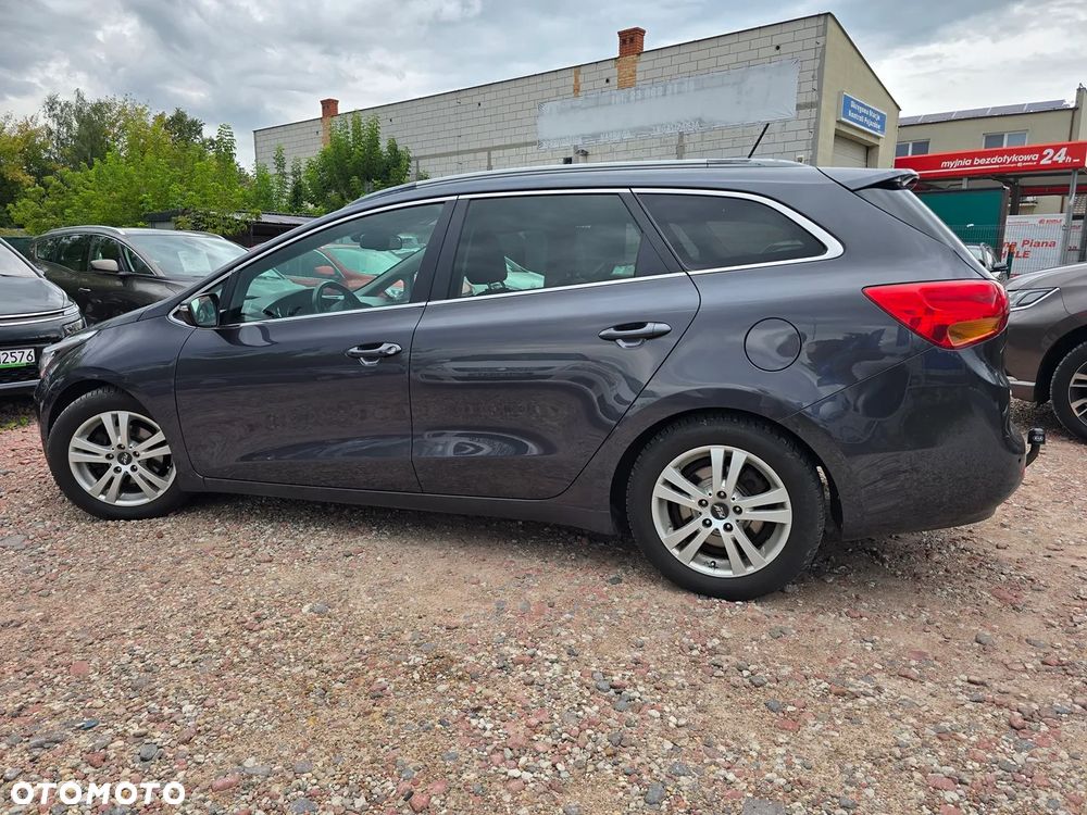 Kia Ceed 1.6 GDI Platinum Edition - 9