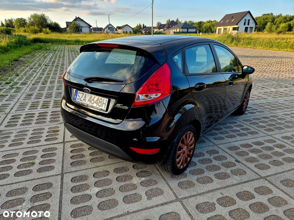 Ford Fiesta 1.25 Celebration - 8