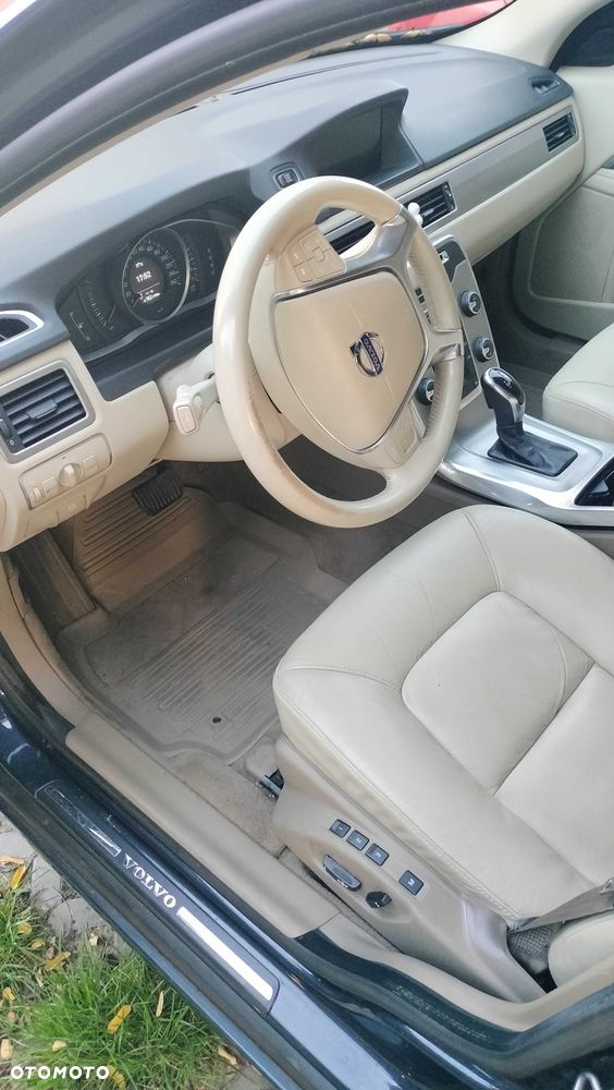 Volvo V70 - 2