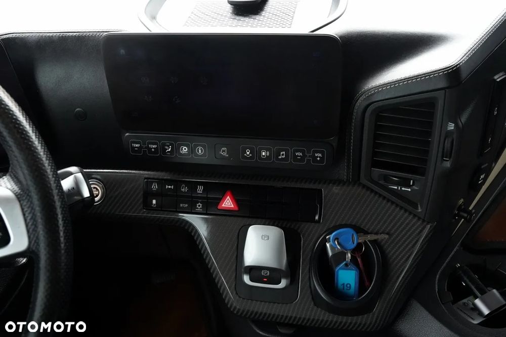 Mercedes-Benz ACTROS 1853 / GIGA SPACE / LIMITED EDITION 2 / EURO 6 - 29