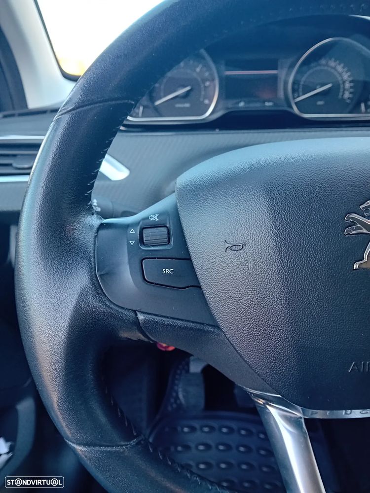 Peugeot 2008 1.6 BlueHDi Style - 8