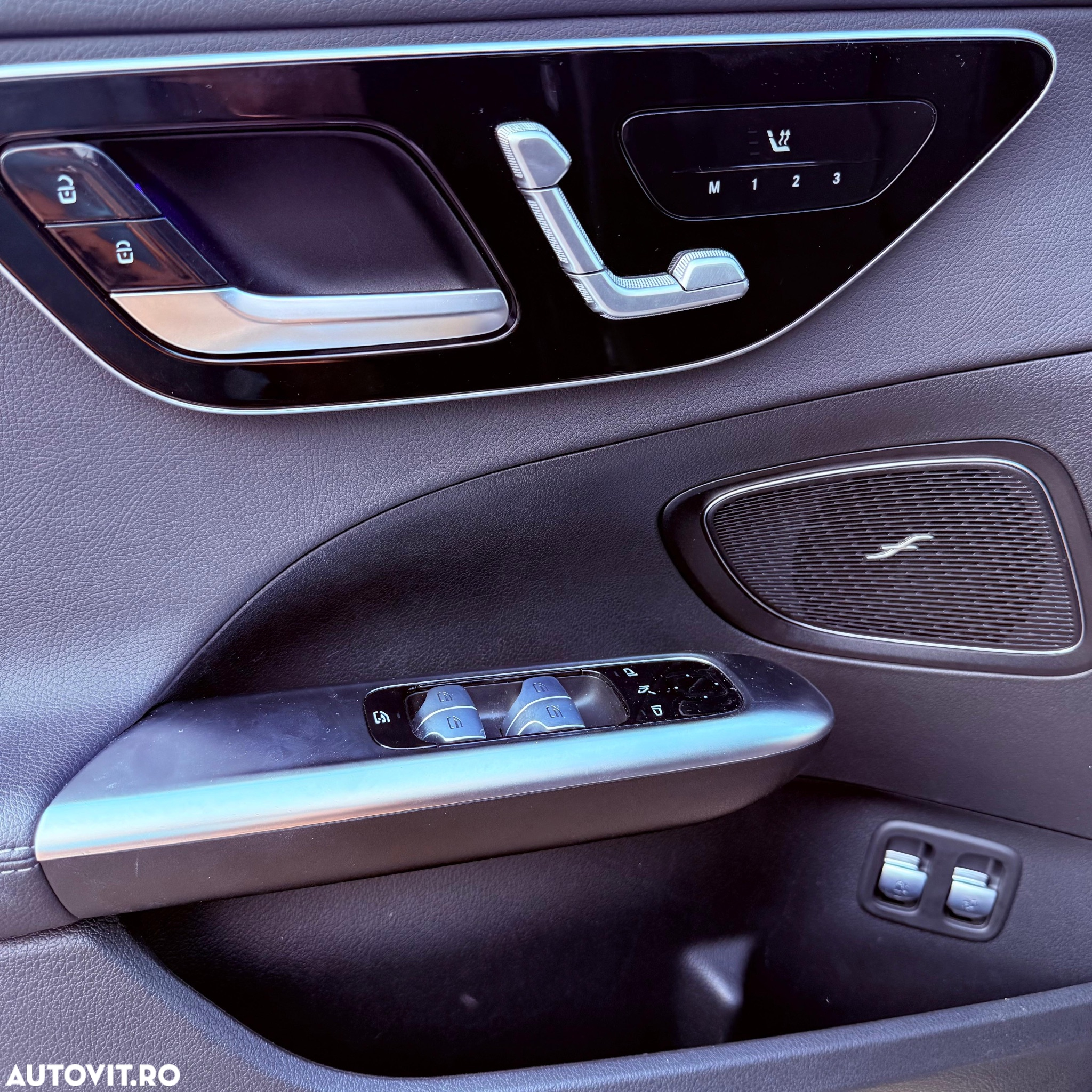 Mercedes-Benz C 300 e 9G-TRONIC - 11