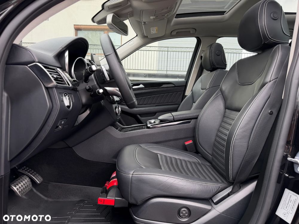 Mercedes-Benz GLS 350 d 4-Matic - 38