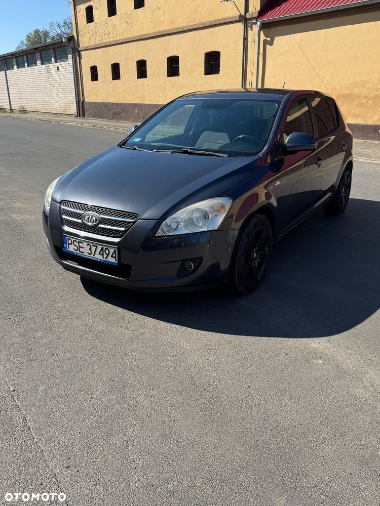 Kia Ceed 1.6 Crdi Comfort - 2