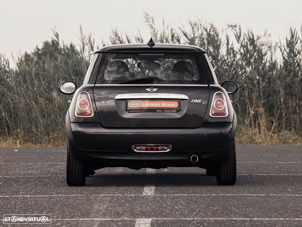 MINI 3 Portas One D - 5