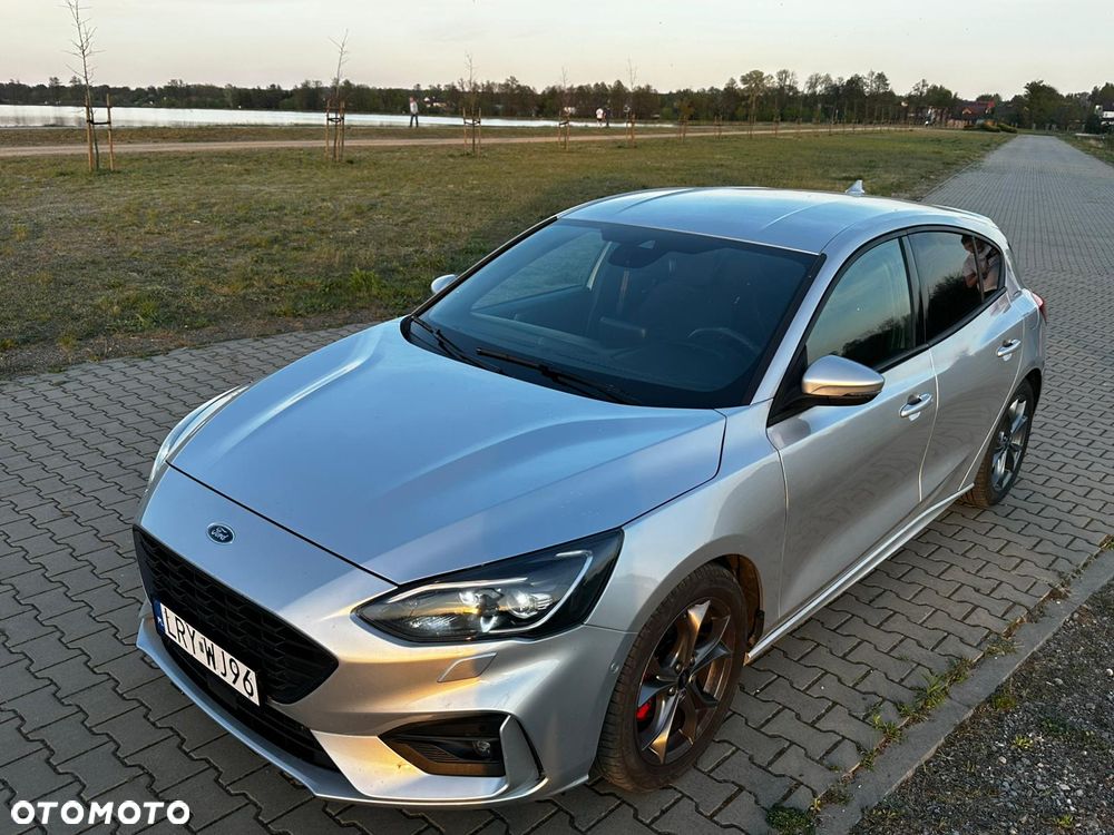 Ford Focus 1.5 EcoBoost ST-Line X - 2