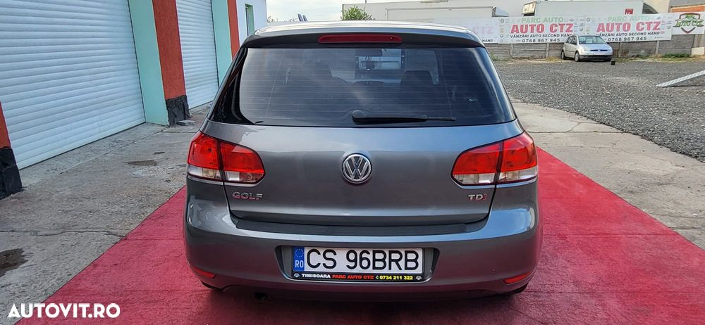 Volkswagen Golf - 37
