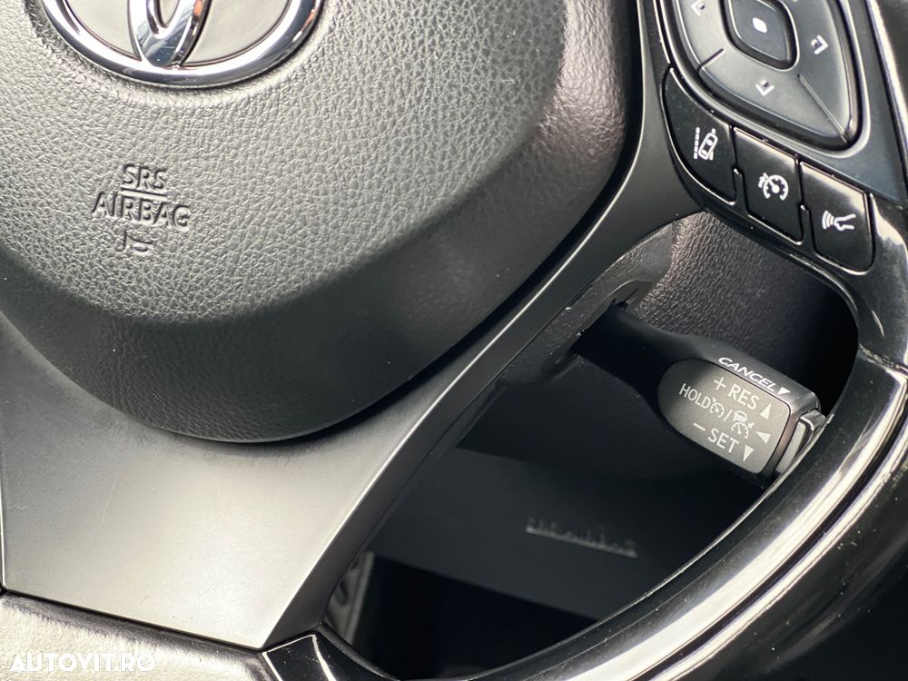 Toyota C-HR 1.8 HSD 122 CP 4x2 CVT Style - 21