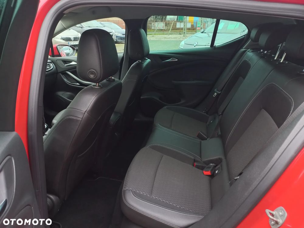 Opel Astra 1.4 Turbo Innovation - 25