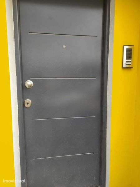 Arrenda-se T0 em Campanhã, Porto. Excelente Localização - Grande imagem: 3/6