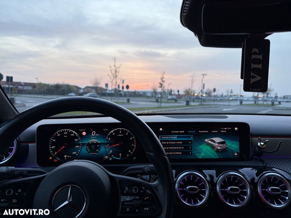 Mercedes-Benz A 200 7G-DCT Peak Edition - 8