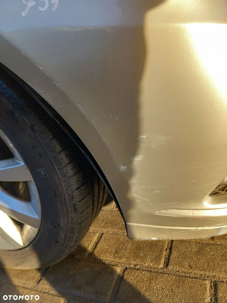 MERCEDES E-KLASA W212 ZDERZAK PRZEDNI PRZÓD SPRYSKI KOLOR: 794 - 8