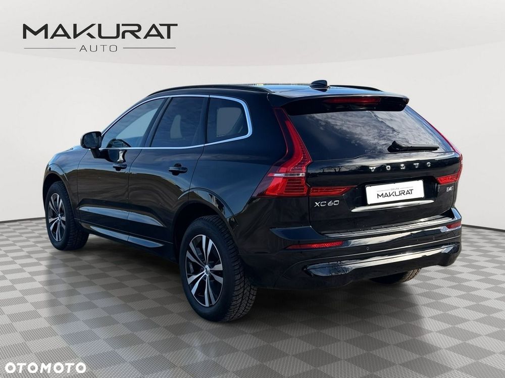 Volvo XC 60 B4 D AWD Momentum Pro - 3
