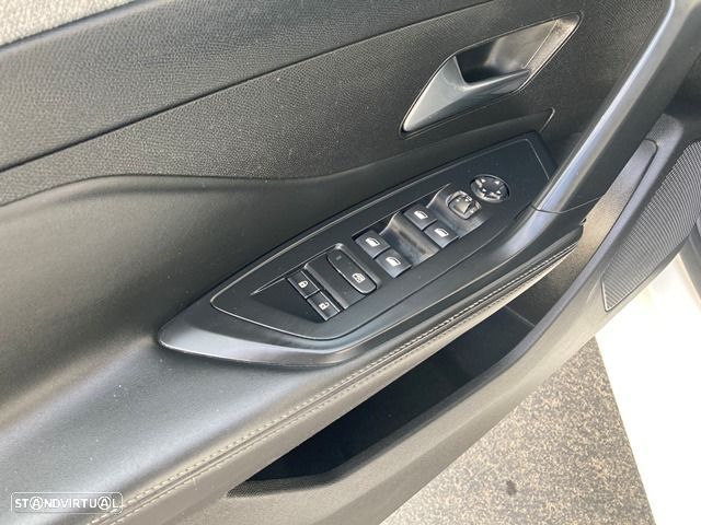 Peugeot 308 SW BlueHDi 130 EAT8 Allure Pack - 33