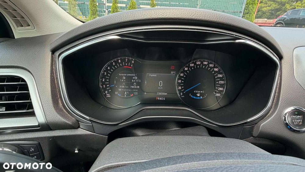 Ford Mondeo 2.0 EcoBoost Titanium - 11