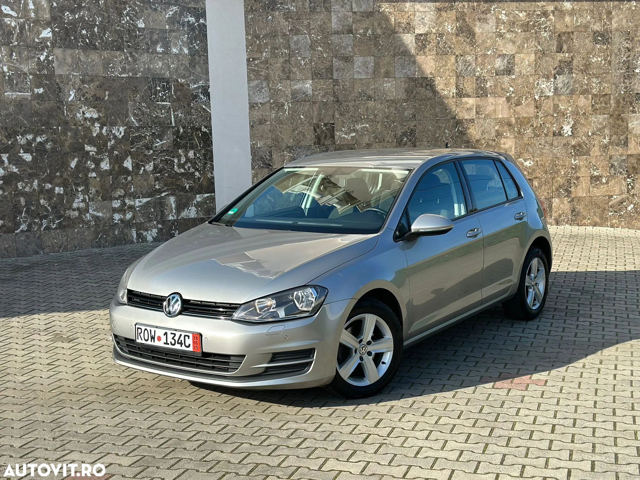 Volkswagen Golf 1.4 TSI BlueMotion Technology Highline - 1