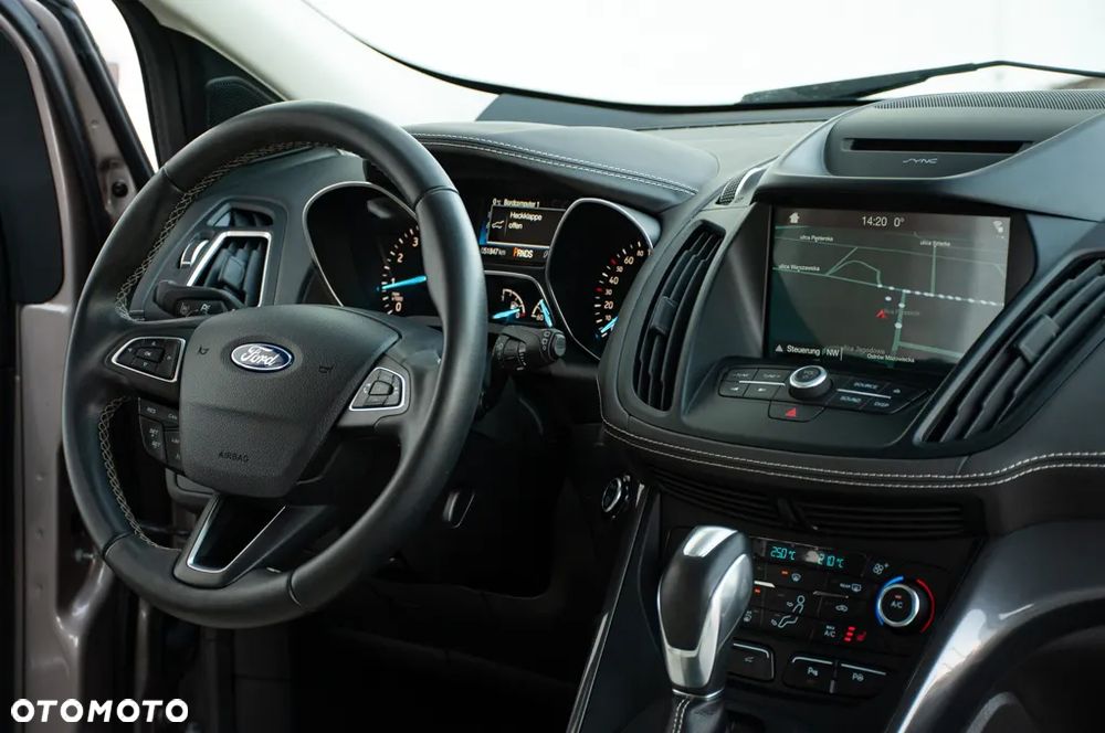 Ford Kuga 1.5 EcoBoost 4x4 Titanium - 12