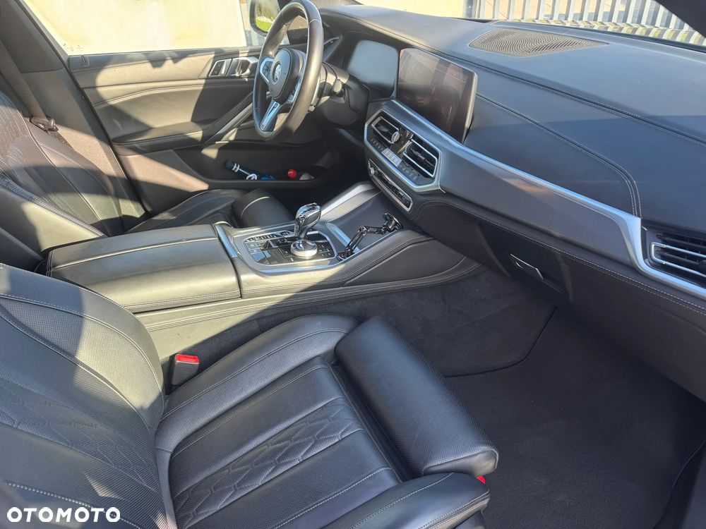 BMW X6M - 20