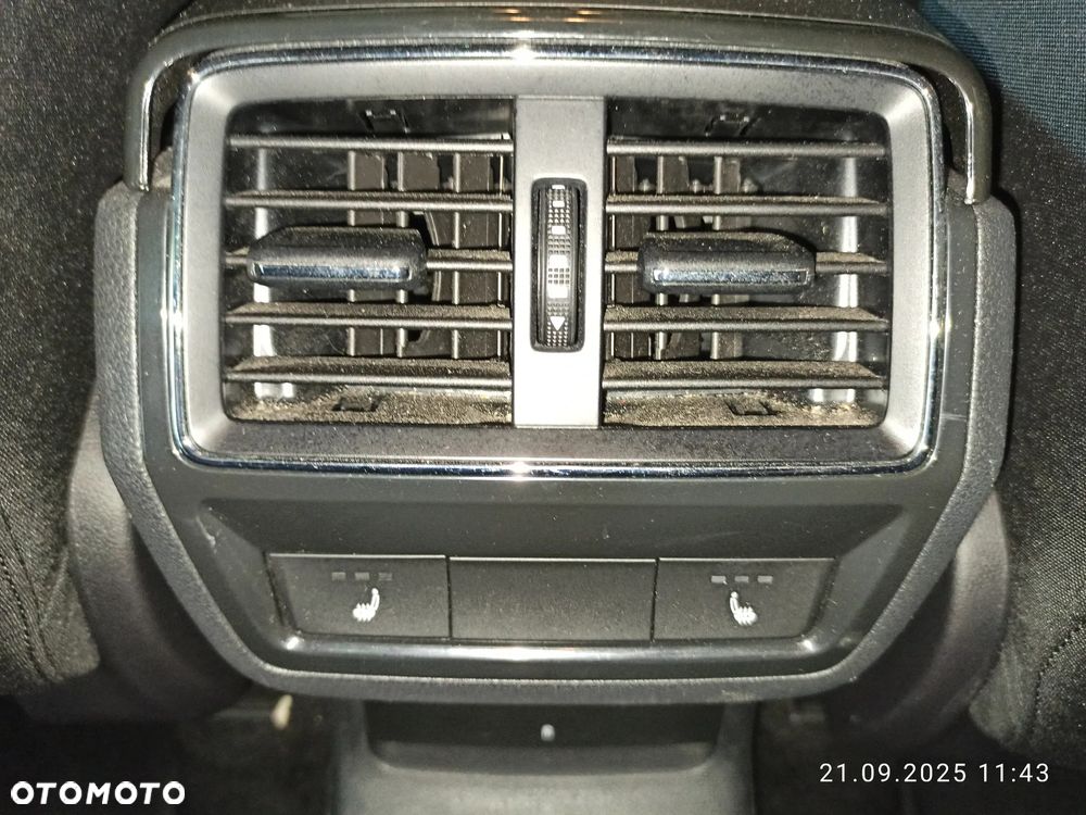 Skoda Karoq 1.5 TSI ACT 4x2 Style DSG - 20