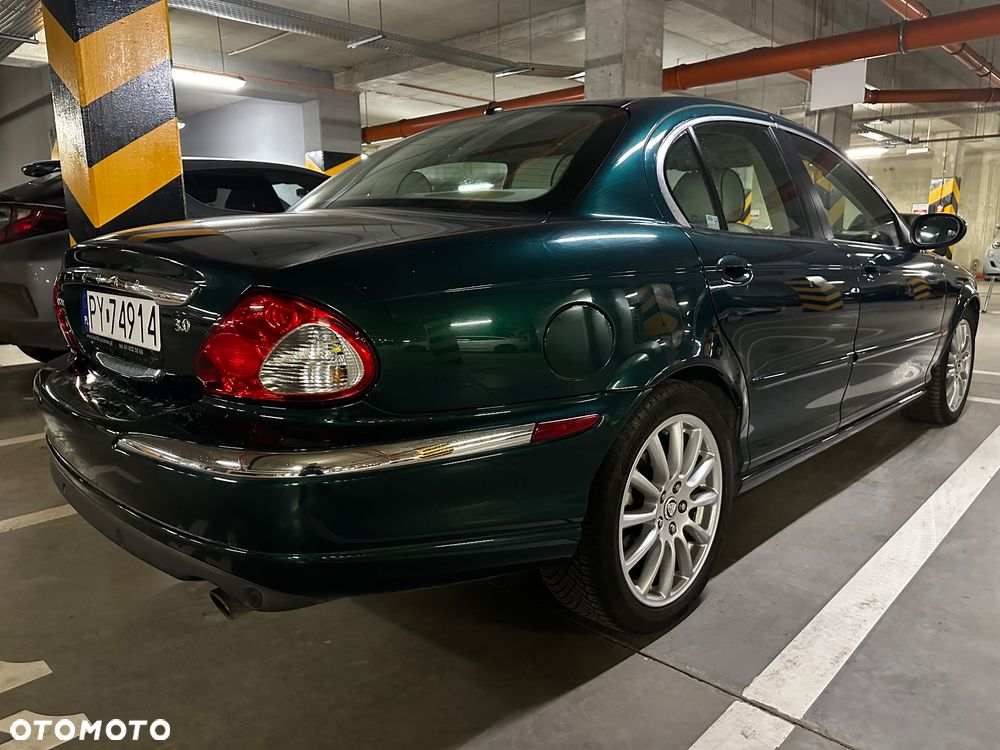 Jaguar X-Type 3.0 V6 4x4 Executive - 3