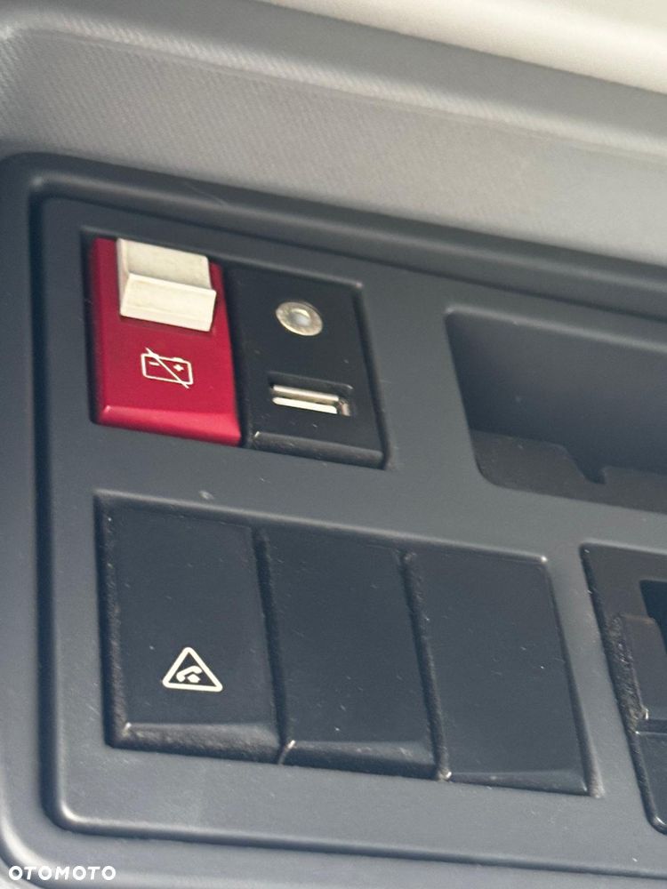 Renault T460 Sleeper Cab - 12