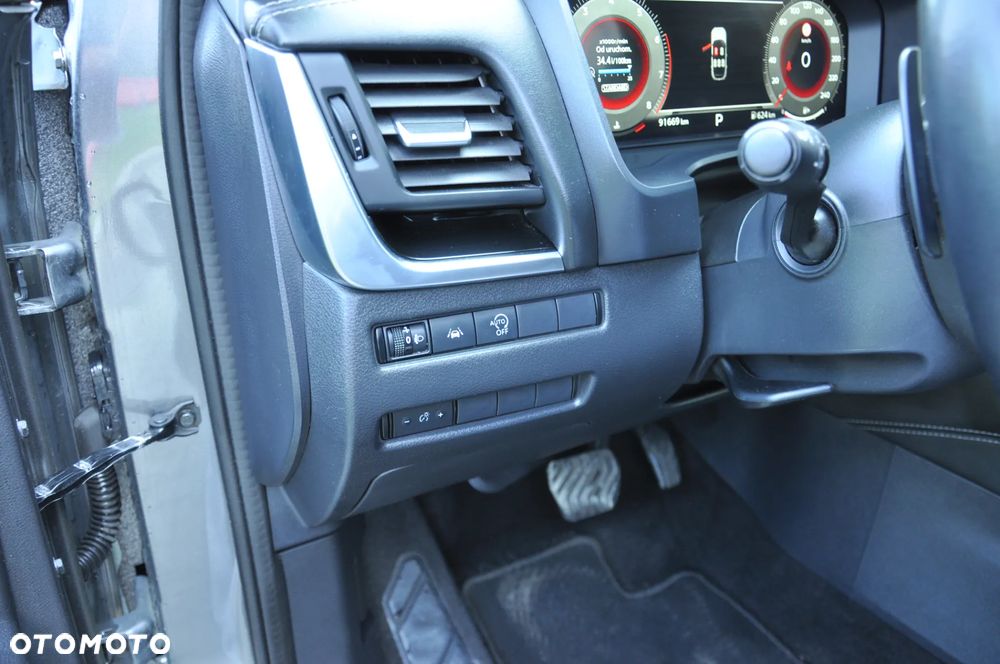 Nissan Qashqai 1.3 DIG-T mHEV N-Connecta Xtronic - 16