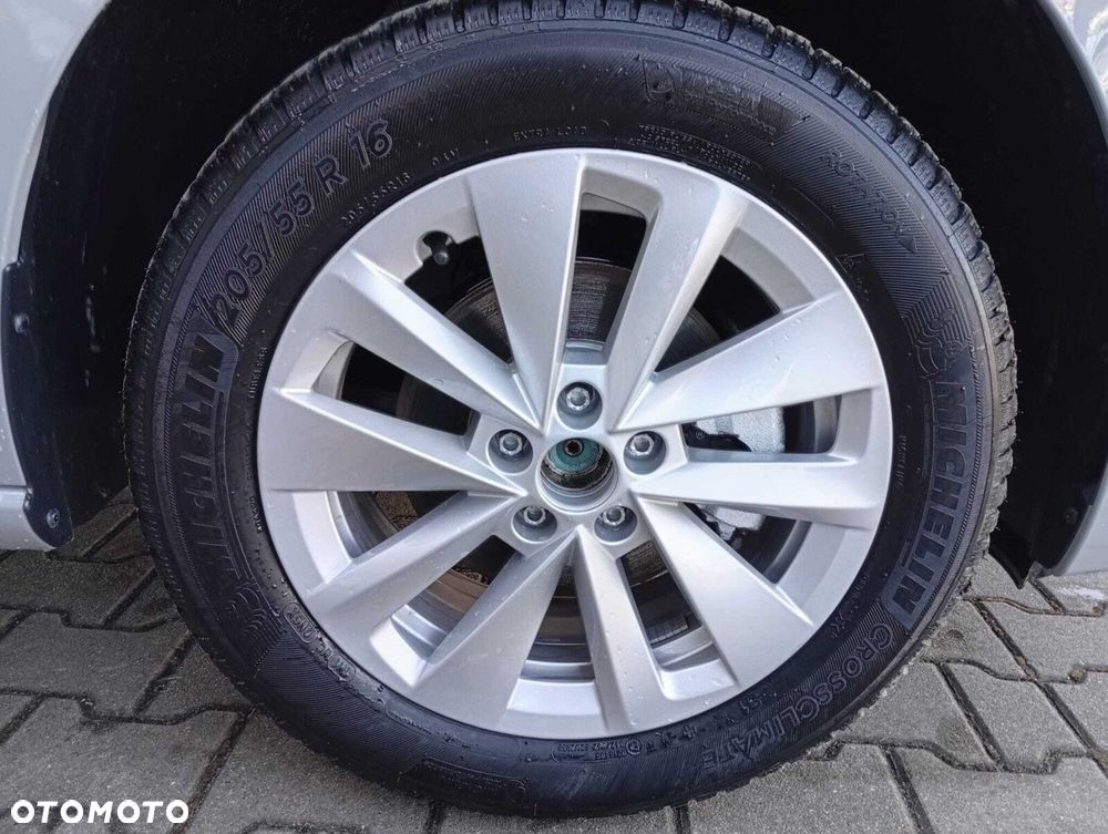 Skoda Scala 1.0 TSI Edition 130 DSG - 27