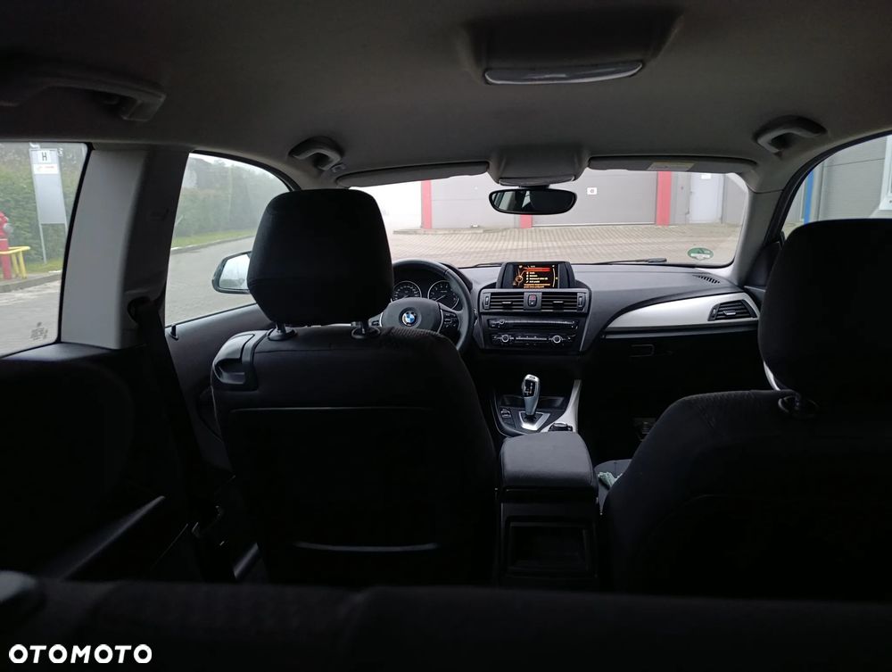 BMW Seria 1 118i Sport Line - 16