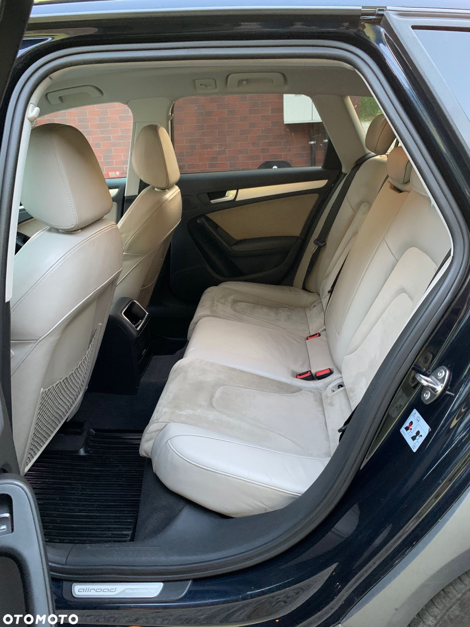 Audi A4 Allroad 2.0 TDI Quattro - 9