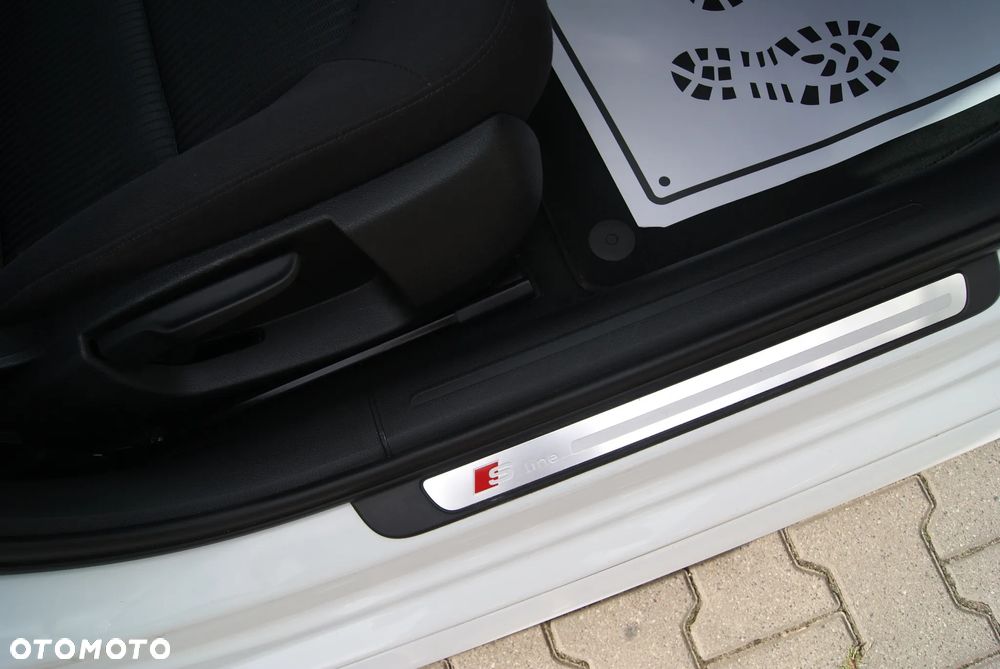 Audi A4 Avant 2.0 TDI DPF multitronic S line Sportpaket - 20