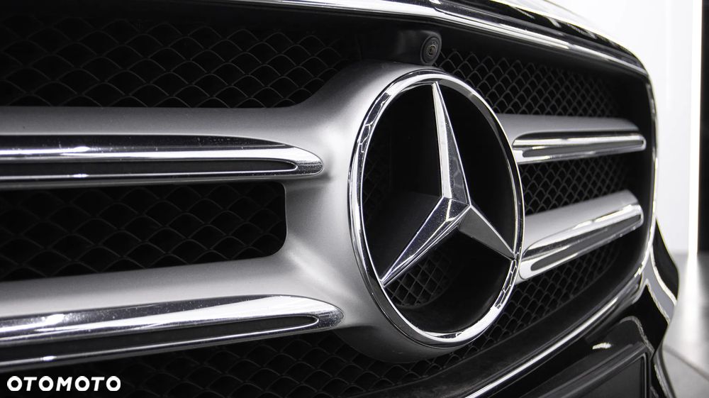 Mercedes-Benz Klasa E 220 d 4-Matic AMG - 12
